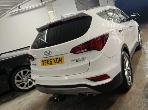 Hyundai SANTA FE 2.2 CRDi Blue Drive Premium 4WD Euro 6 (s/s) 5dr 21