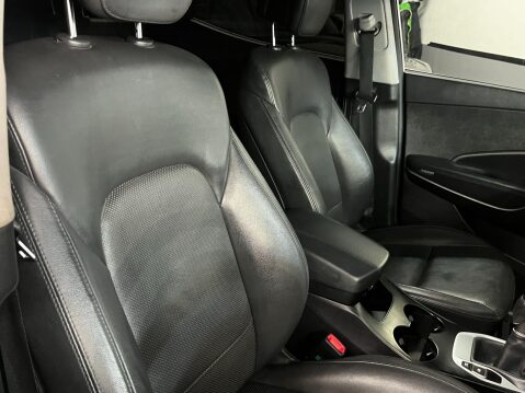 Hyundai SANTA FE 2.2 CRDi Blue Drive Premium 4WD Euro 6 (s/s) 5dr 4