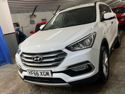 Hyundai SANTA FE 2.2 CRDi Blue Drive Premium 4WD Euro 6 (s/s) 5dr 17