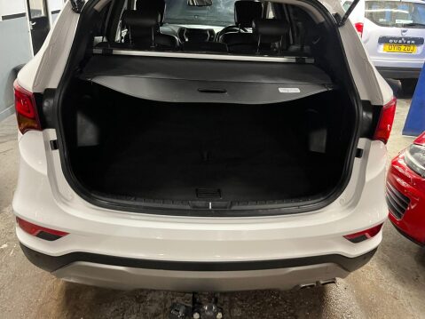 Hyundai SANTA FE 2.2 CRDi Blue Drive Premium 4WD Euro 6 (s/s) 5dr 23