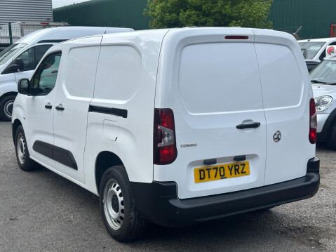 Vauxhall Combo 1.5 Turbo D 2300 Dynamic L2 H1 Euro 6 4dr 4