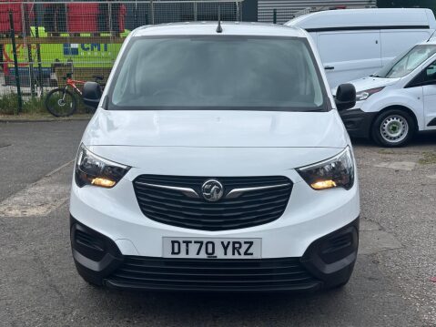 Vauxhall Combo 1.5 Turbo D 2300 Dynamic L2 H1 Euro 6 4dr 2