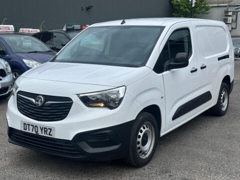 Vauxhall Combo 1.5 Turbo D 2300 Dynamic L2 H1 Euro 6 4dr 3