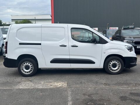 Vauxhall Combo 1.5 Turbo D 2300 Dynamic L2 H1 Euro 6 4dr 7