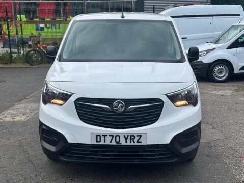 Vauxhall Combo 1.5 Turbo D 2300 Dynamic L2 H1 Euro 6 4dr 2
