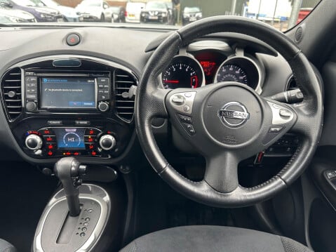 Nissan Juke 1.6 Acenta Premium XTRON Euro 5 5dr 9