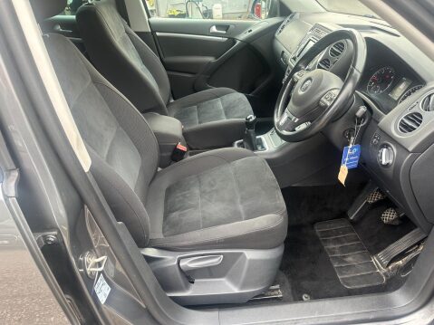 Volkswagen Tiguan 2.0 TDI BlueMotion Tech Match 4WD Euro 6 (s/s) 5dr 11
