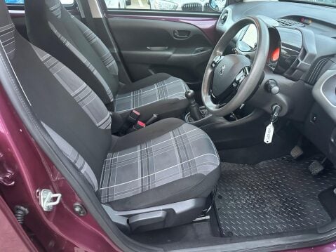 Peugeot 108 1.0 Active Euro 6 5dr 11