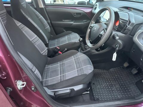 Peugeot 108 1.0 Active Euro 6 5dr 11