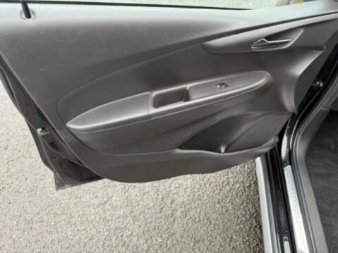 Vauxhall Viva 1.0i ROCKS Euro 6 5dr 19