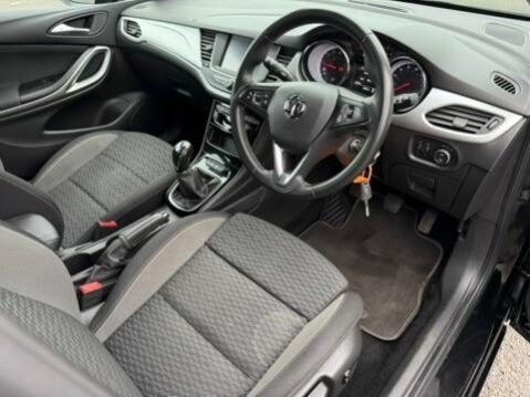 Vauxhall Astra 1.2 Turbo SRi VX Line Nav Euro 6 (s/s) 5dr 13