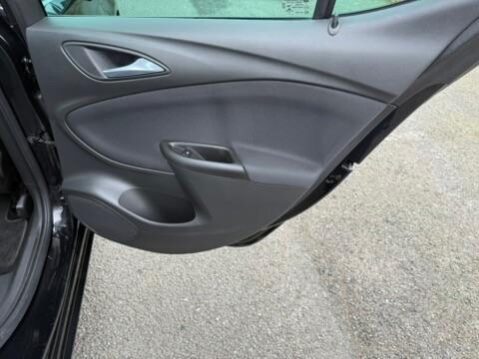Vauxhall Astra 1.2 Turbo SRi VX Line Nav Euro 6 (s/s) 5dr 19
