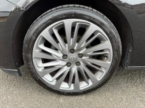 Vauxhall Astra 1.2 Turbo SRi VX Line Nav Euro 6 (s/s) 5dr 23