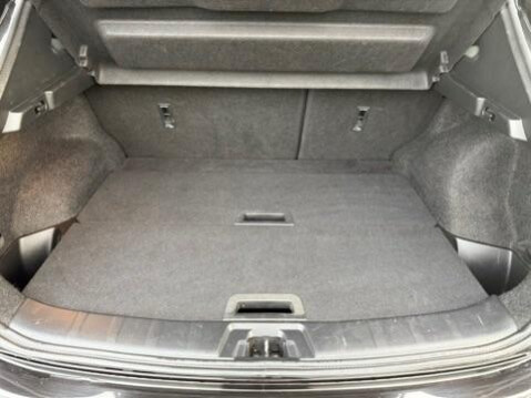 Nissan Qashqai 1.6 dCi Tekna 4WD Euro 6 (s/s) 5dr 32