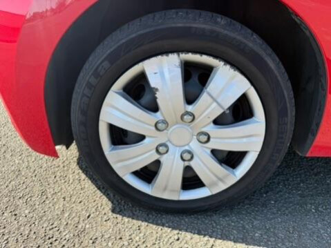 Toyota Aygo 1.0 VVT-i x-play Euro 6 5dr 23