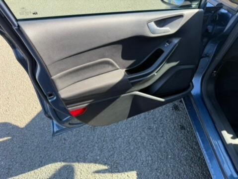 Ford Fiesta 1.1 Ti-VCT Zetec Euro 6 (s/s) 5dr 18