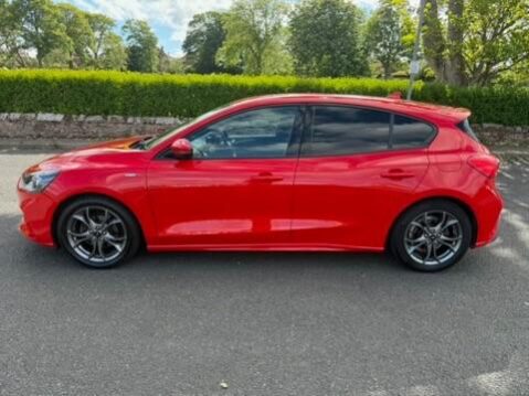 Ford Focus 1.0T EcoBoost ST-Line Euro 6 (s/s) 5dr 5