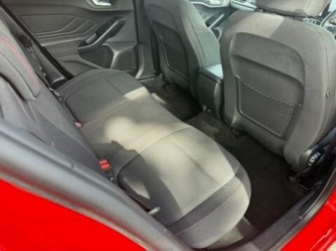 Ford Focus 1.0T EcoBoost ST-Line Euro 6 (s/s) 5dr 14