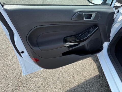 Ford Fiesta 1.25 Zetec Euro 6 5dr 21