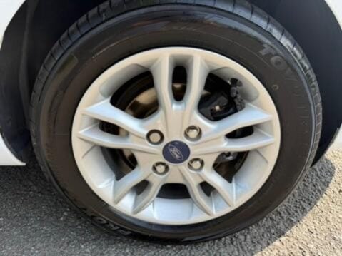 Ford Fiesta 1.25 Zetec Euro 6 5dr 24
