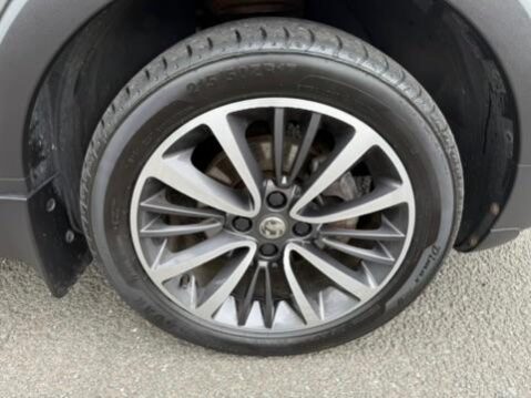 Vauxhall Crossland X 1.6 Turbo D Elite Euro 6 (s/s) 5dr 27