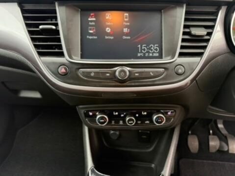 Vauxhall Crossland X 1.6 Turbo D Elite Euro 6 (s/s) 5dr 28