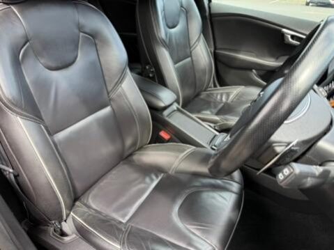 Volvo V40 1.5 T3 R-Design Edition Auto Euro 6 (s/s) 5dr 12
