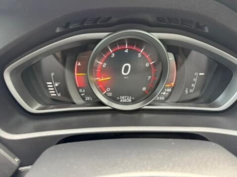 Volvo V40 1.5 T3 R-Design Edition Auto Euro 6 (s/s) 5dr 30
