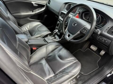 Volvo V40 1.5 T3 R-Design Edition Auto Euro 6 (s/s) 5dr 11