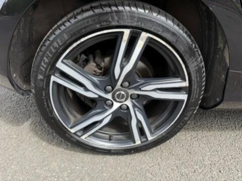 Volvo V40 1.5 T3 R-Design Edition Auto Euro 6 (s/s) 5dr 25