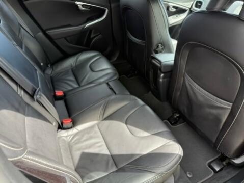 Volvo V40 1.5 T3 R-Design Edition Auto Euro 6 (s/s) 5dr 15
