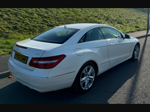 Mercedes-Benz E Class 2.1 E220 SE CDi BlueEfficiency 2dr 4