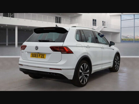 Volkswagen Tiguan 2.0 TDi 150 R LINE 5dr 4