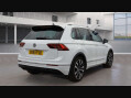 Volkswagen Tiguan 2.0 TDi 150 R LINE 5dr 4