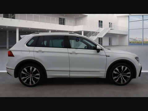 Volkswagen Tiguan 2.0 TDi 150 R LINE 5dr 5