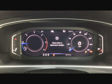 Volkswagen Tiguan 2.0 TDi 150 R LINE 5dr 10