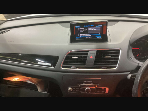 Audi Q3 2.0 Q3 Black Edition TDI Quattro Semi-Auto 4WD 5dr 11