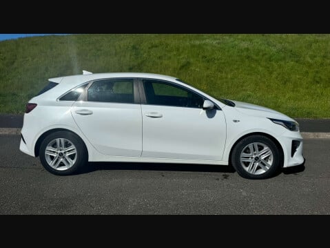 Kia Ceed 1.6 Ceed 2 CRDi ISG 5dr 3
