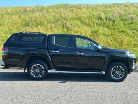 Mitsubishi L200 2.3 L200 Warrior DI-D 4WD 8