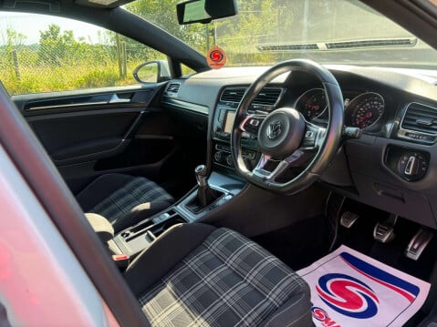Volkswagen Golf 2.0 Golf GTD 5dr 10