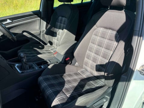 Volkswagen Golf 2.0 Golf GTD 5dr 12