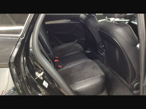 Audi Q5 2.0 Q5 S Line 40 TDI Quattro Semi-Auto 4WD 5dr 7