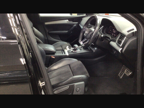 Audi Q5 2.0 Q5 S Line 40 TDI Quattro Semi-Auto 4WD 5dr 8