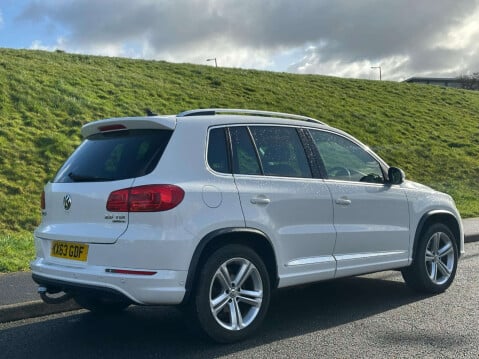 Volkswagen Tiguan 2.0 Tiguan R-Line TDI BlueMotion Technology 4Motion 4WD 5dr 5