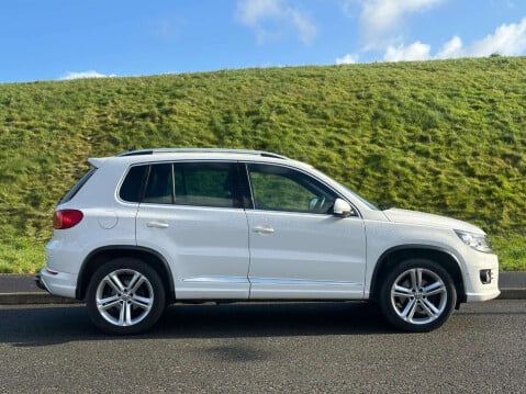 Volkswagen Tiguan 2.0 Tiguan R-Line TDI BlueMotion Technology 4Motion 4WD 5dr 7