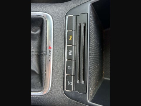 Volkswagen Tiguan 2.0 Tiguan R-Line TDI BlueMotion Technology 4Motion 4WD 5dr 9