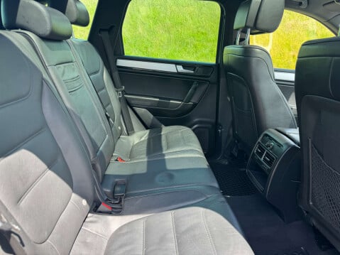 Volkswagen Touareg 3.0 Touareg V6 Altitude TDI BlueMotion Technology Auto 4WD 5dr 10