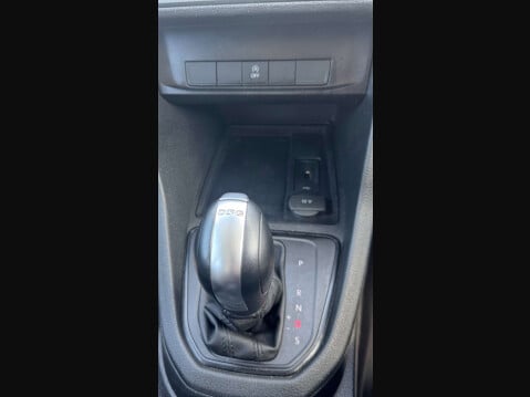 Volkswagen Caddy 2.0 Caddy Maxi C20 TDI Semi-Auto 13