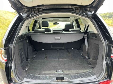 Land Rover Discovery Sport 2.0 Discovery Sport Black HSE TD4 Auto 4WD 5dr 20