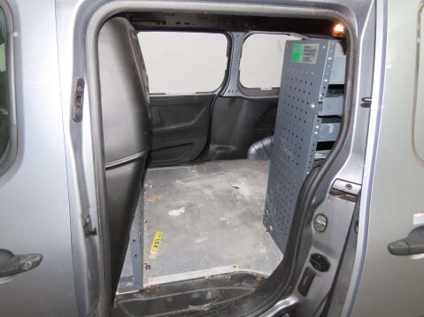 Vauxhall Combo 1.6 Combo 2300 Sportive S/S 6